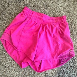 Lululemon Hotty Hot Shorts Low Rise 4"